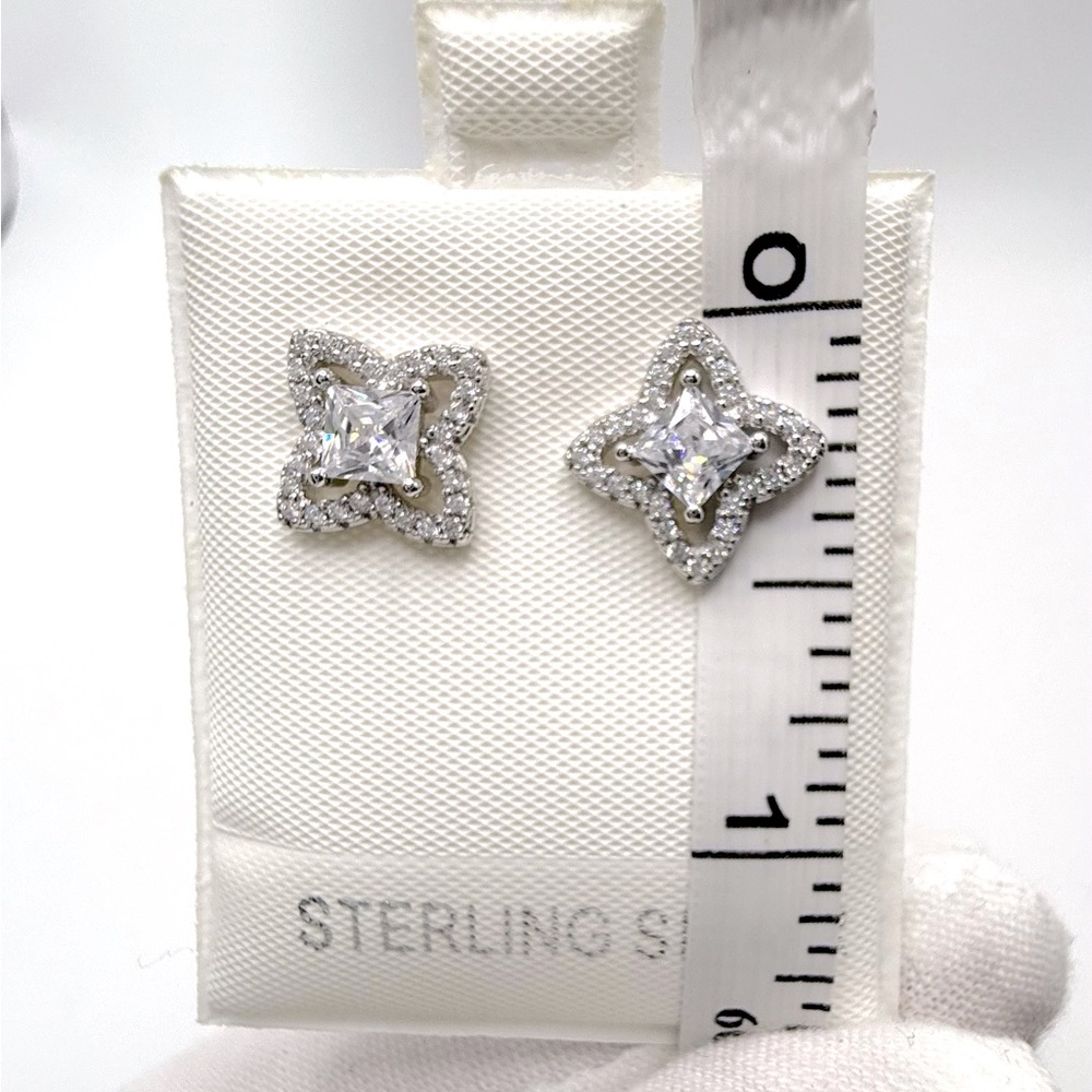 .925 Sterling Silver Clover Style Cz Post Earrings - Picture 10 of 14
